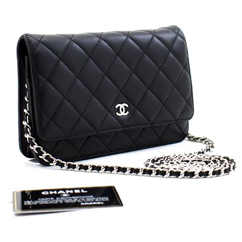 bolsa chanel negra con cadena|bolso de chanel.